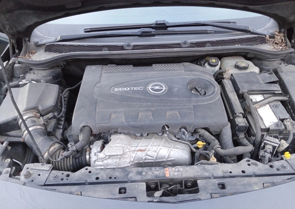 Opel Astra cena 21999 przebieg: 197000, rok produkcji 2011 z Oborniki małe 137